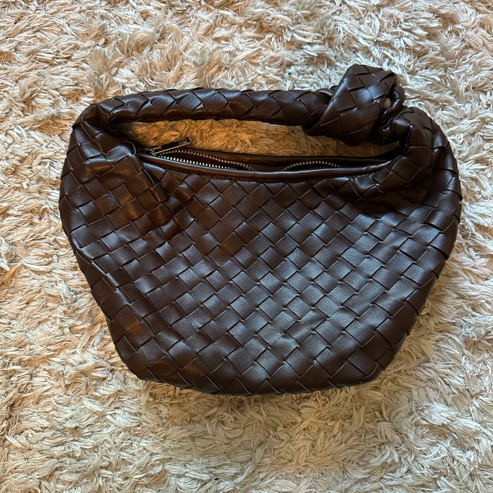 woven shoulder bag / purse